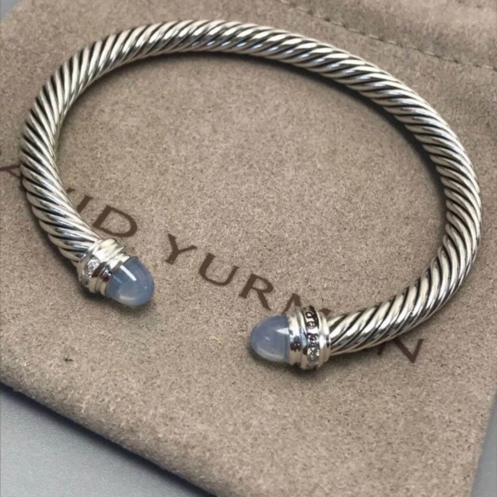 SOLD 🎈David Yurman Moonstone Cuff - Picture 2 of 8